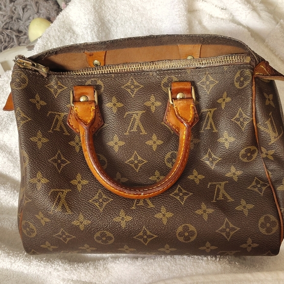 Louis Vuitton Handbags - Louis Vuitton vintage bag
